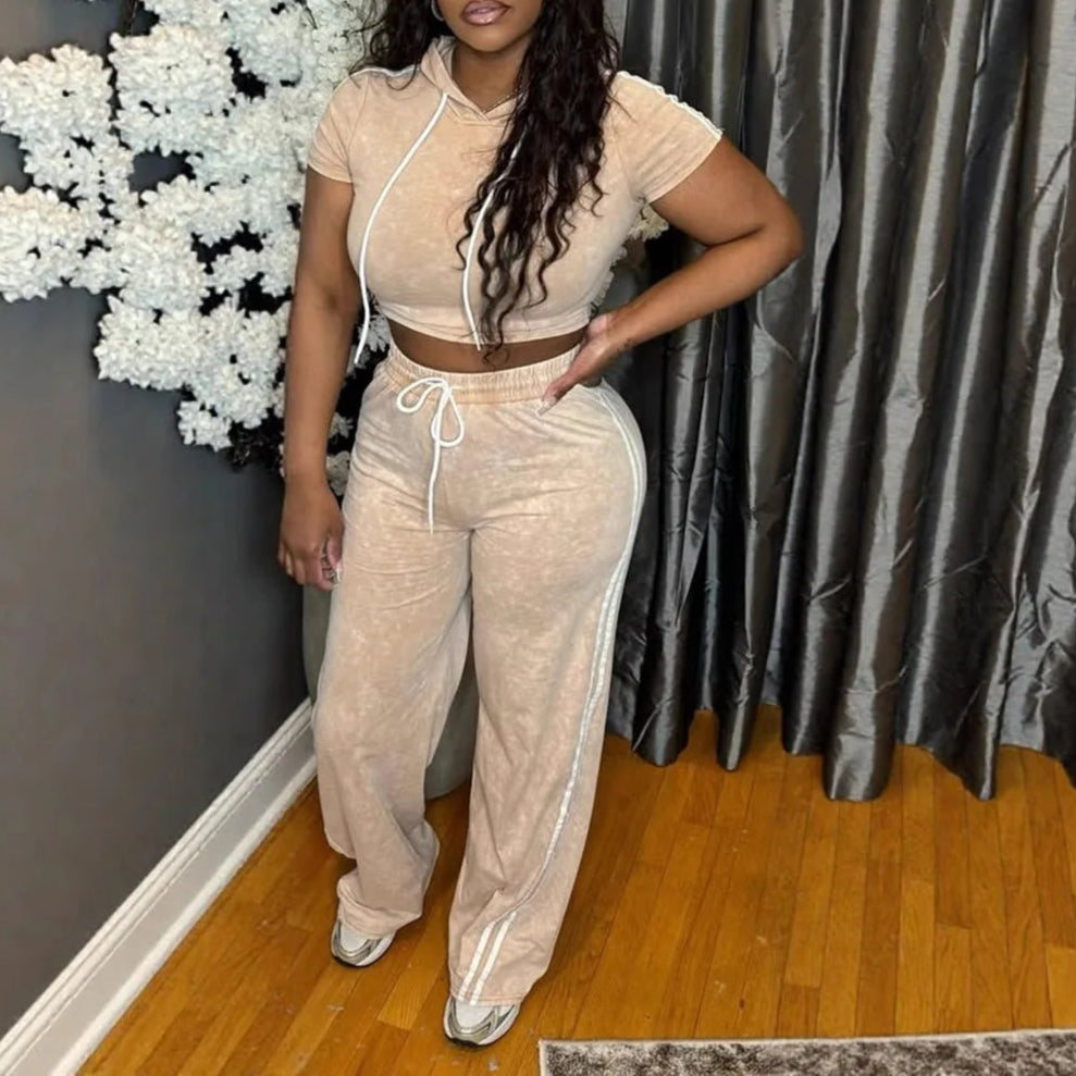 Cute and Comfy Two-Piece Stripe Crop Top and Pants Set.