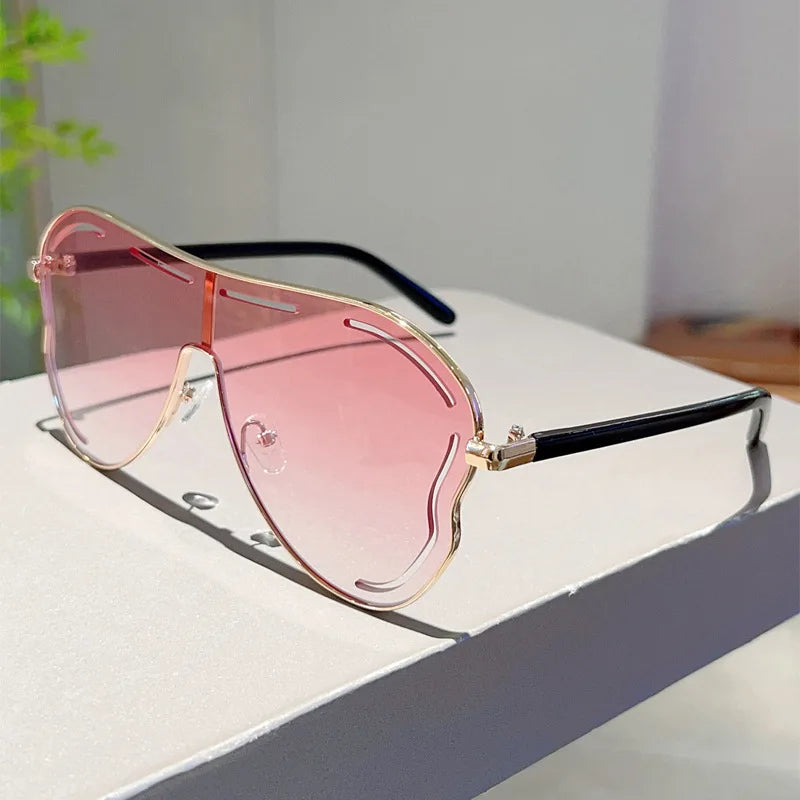 Gradient Oversized Pilot Sunglasses