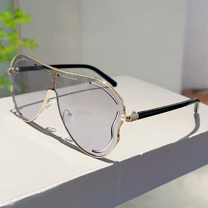 Gradient Oversized Pilot Sunglasses